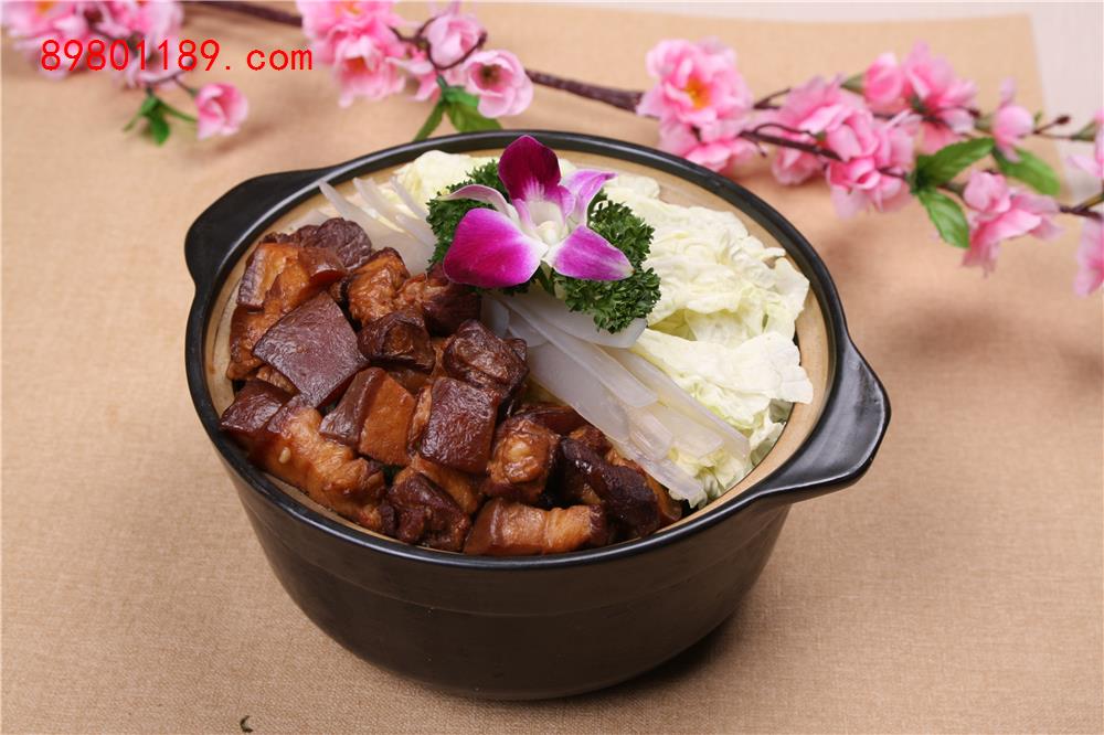 红烧肉焖白菜